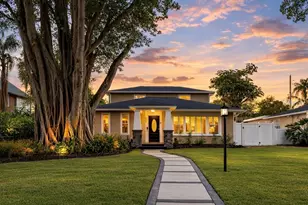 427 Villa Grande Ave S, Saint Petersburg, FL 33707 - Photo 1