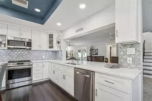 427 Villa Grande Ave S, Saint Petersburg, FL 33707 - Photo 15