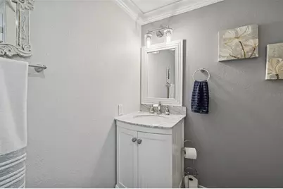 427 Villagrande Avenue S, Saint Petersburg, FL 33707 - Photo 51