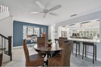 427 Villagrande Avenue S, Saint Petersburg, FL 33707 - Photo 21