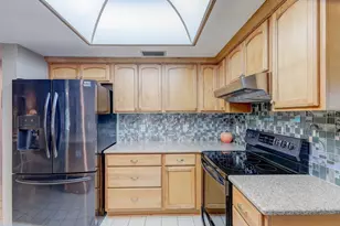 8625 Berkley Dr, Hudson, FL 34667 - Photo 11