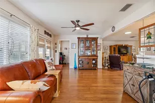 4736 Portland Manor Dr, New Port Richey, FL 34655 - Photo 9