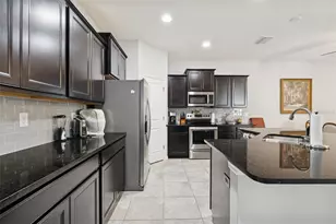 7852 Timberview Loop, Wesley Chapel, FL 33545 - Photo 17