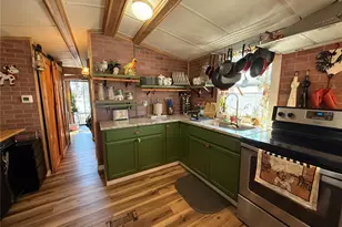 9408 Cougar Dr, Weeki Wachee, FL 34613 - Photo 7