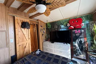 9408 Cougar Dr, Weeki Wachee, FL 34613 - Photo 11