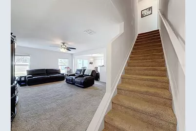 36115 Markree Castle Avenue, Dade City, FL 33525 - Photo 3