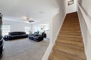 36115 Markree Castle Ave, Dade City, FL 33525 - Photo 3