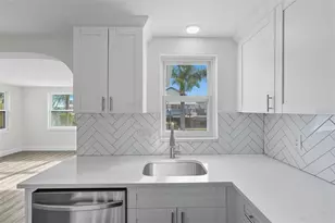 13818 Malcolm Ave, Hudson, FL 34667 - Photo 11