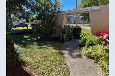 11177 Bella Loma Drive, Largo, FL 33774 - Photo 3