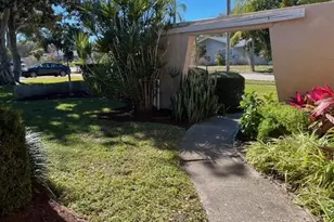 11177 Bella Loma Dr, Largo, FL 33774 - Photo 3