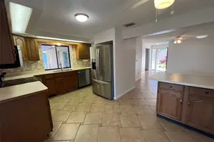 11177 Bella Loma Dr, Largo, FL 33774 - Photo 7