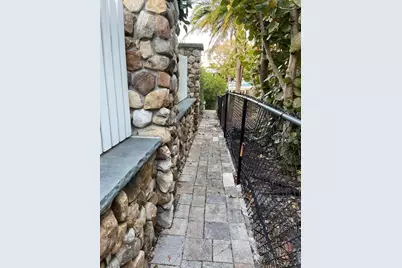 1622 Bay Point Court, Sarasota, FL 34236 - Photo 7