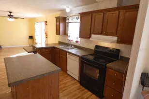 10042 Gilmer St, New Port Richey, FL 34654 - Photo 3