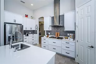 4243 Glade Wood Loop, New Port Richey, FL 34655 - Photo 7