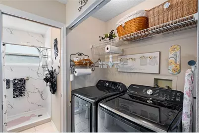 7815 Geneva Lane, Sarasota, FL 34243 - Photo 31