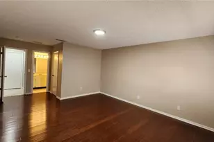 14921 Old Pointe Rd, Tampa, FL 33613 - Photo 13