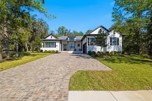 4586 Hickory Oak Dr, Brooksville, FL 34601 - Photo 1