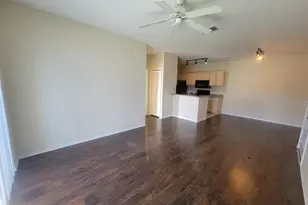 5709 Legacy Crescent Pl, Riverview, FL 33578 - Photo 7