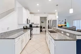 8241 Cor Pne Wy, New Port Richey, FL 34655 - Photo 5