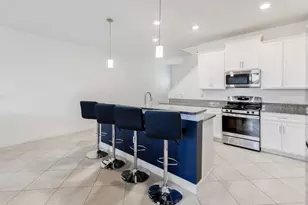 8241 Cor Pne Wy, New Port Richey, FL 34655 - Photo 9