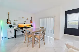 8241 Cor Pne Wy, New Port Richey, FL 34655 - Photo 9