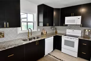 7925 Mitchell Ranch Rd, New Port Richey, FL 34655 - Photo 9