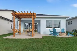 924 Club Cresswind Dr, Lady Lake, FL 32159 - Photo 5