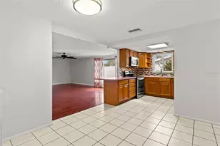 9420 Regina Ln, Port Richey, FL 34668 - Photo 9