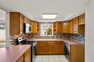 9420 Regina Ln, Port Richey, FL 34668 - Photo 3