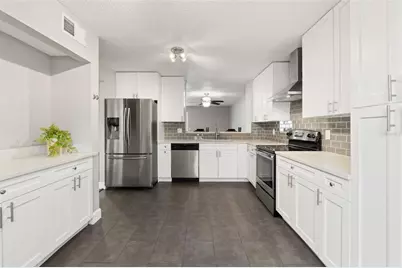 3919 Carroll Pines Court, Tampa, FL 33614 - Photo 3