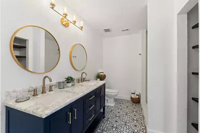 3919 Carroll Pines Court, Tampa, FL 33614 - Photo 5