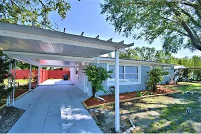 321 Raymond Avenue, Frostproof, FL 33843 - Photo 3