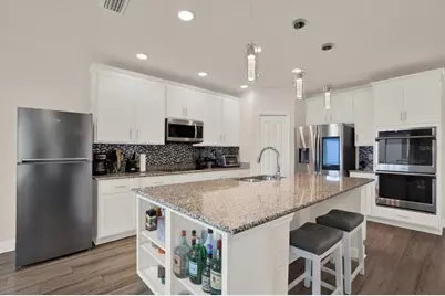 11208 Seattle Wren Avenue, Weeki Wachee, FL 34614 - Photo 9