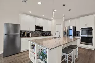 11208 Seattle Wren Ave, Weeki Wachee, FL 34614 - Photo 9