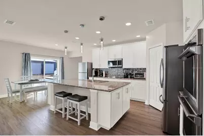 11208 Seattle Wren Avenue, Weeki Wachee, FL 34614 - Photo 7