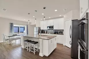 11208 Seattle Wren Ave, Weeki Wachee, FL 34614 - Photo 7