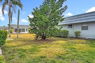 202 Bedford Trail, Sun City Center, FL 33573 - Photo 41