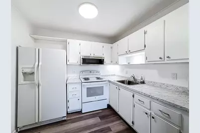 202 Bedford Trail #103, Sun City Center, FL 33573 - Photo 7