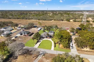 18723 Floralton Dr, Spring Hill, FL 34610 - Photo 9