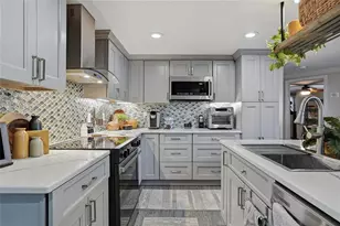 13628 Leslie Dr, Hudson, FL 34667 - Photo 15