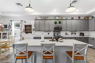 895 Old Windsor Way, Spring Hill, FL 34609 - Photo 13