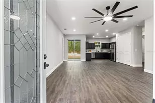 9023 Glenarm Way, Weeki Wachee, FL 34613 - Photo 11