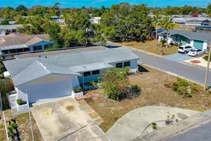 11705 Meredith Ln, Port Richey, FL 34668 - Photo 3