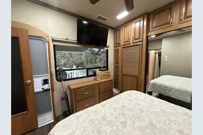 9265 Grizzly Bear Lane, Weeki Wachee, FL 34613 - Photo 11