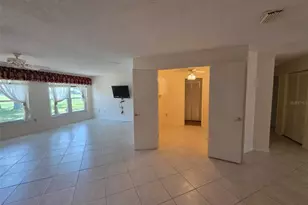 2376 Bent Pine Ct, Spring Hill, FL 34606 - Photo 5
