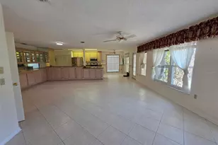 2376 Bent Pine Ct, Spring Hill, FL 34606 - Photo 3
