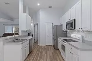 10041 Kimbrough Dr, Brooksville, FL 34601 - Photo 11