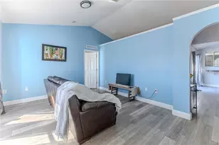 5437 Freeport Dr, Spring Hill, FL 34606 - Photo 3
