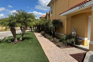 21007 Sunpoint Way, Lutz, FL 33558 - Photo 3