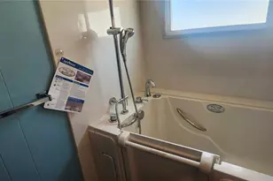 3229 Tiki Dr, Holiday, FL 34691 - Photo 9